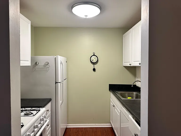 580 Mesa Dr #201 — Photo 21
