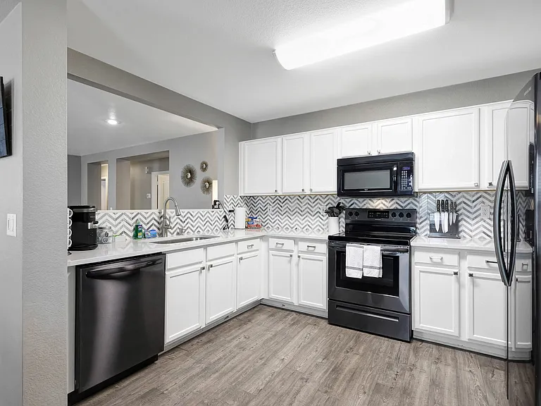 15815 W Evans Dr — Photo 4