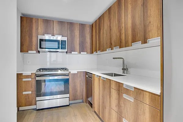 Rented by Compass | media 12