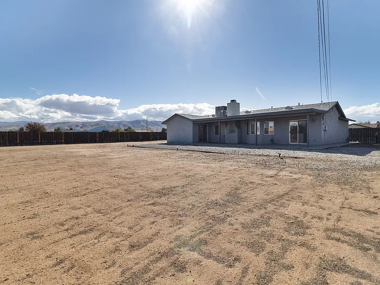 11515 Chimayo Rd — Photo 10