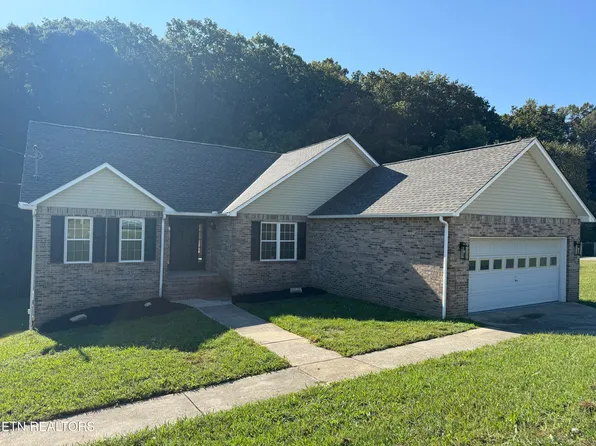 131 Autumn Dr, Clinton, TN 37716