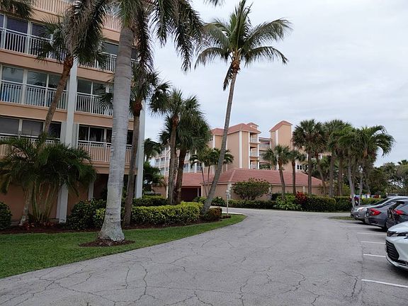 4th image of 1555 NE Ocean Blvd APT 202N
