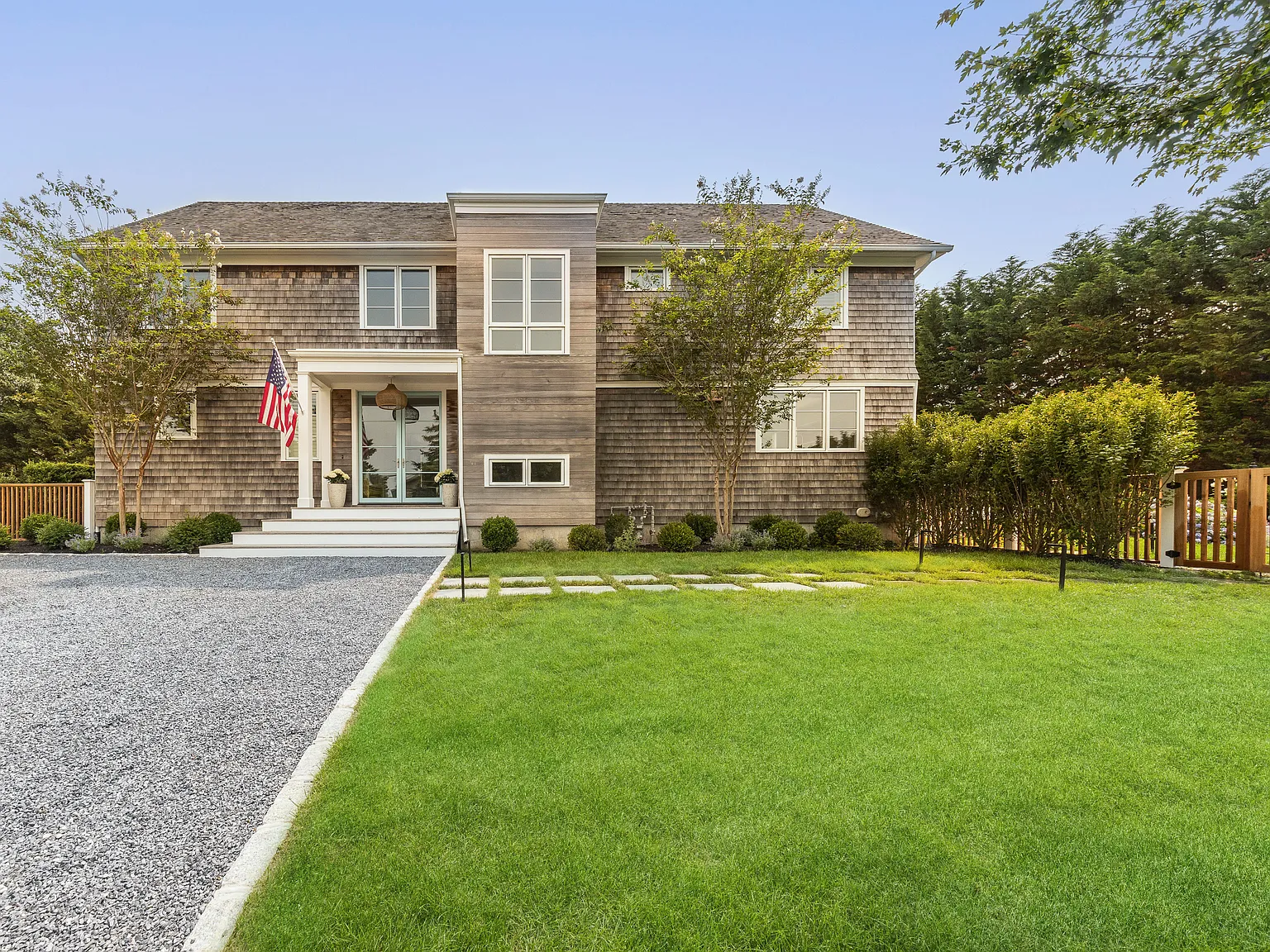 5 Bedroom Sag Harbor Village Rental with Gym and Water Views — Photo 2