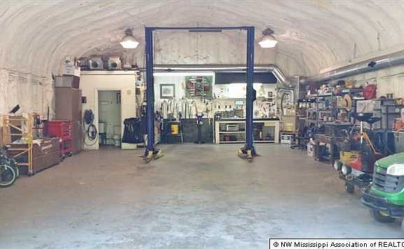 4th image of 8310 Huckleberry Dr