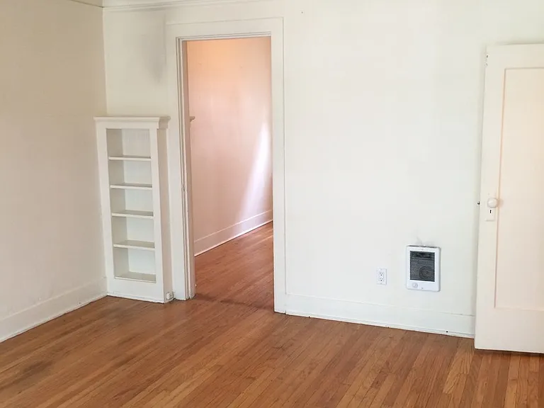 2031 N Watts St #8 — Photo 18