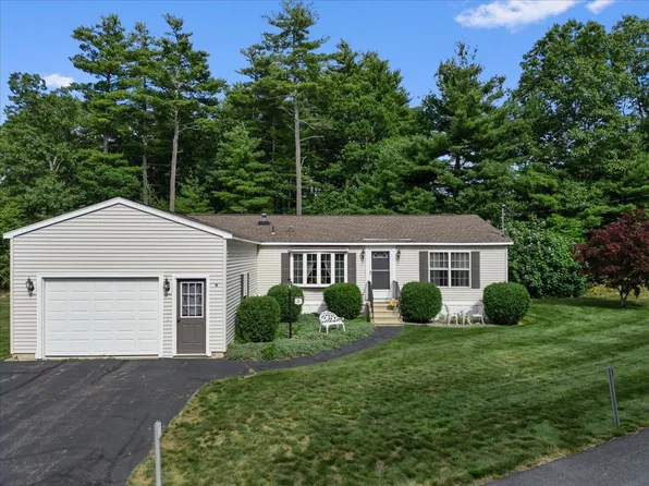 8 Stonegate Lane, Hampstead, NH 03841