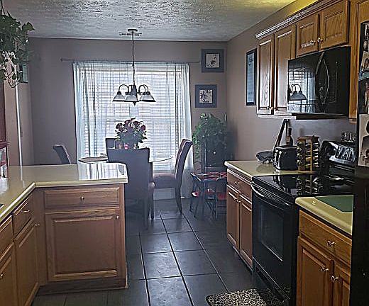 4th image of 2814 Gatewood Dr