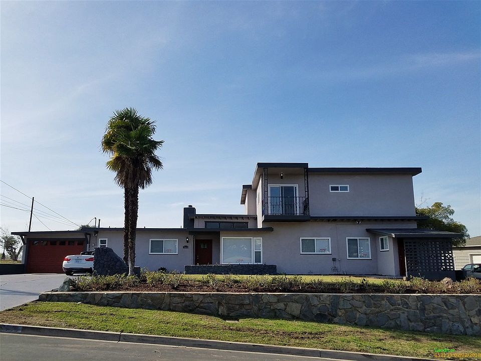 1st image of 748 Santa Isabel Dr