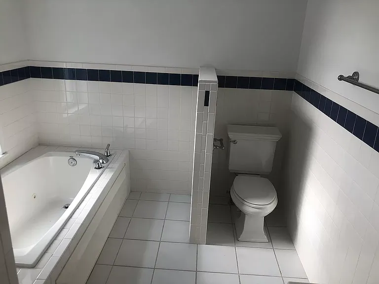 105 W Fort Ave — Photo 6