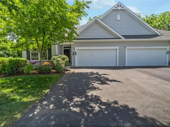 6303 Valor Dr, Bethlehem, PA 18017