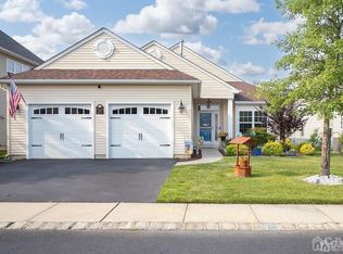 19 Nappa Ct, Monroe Township, NJ 08831