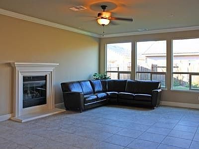Lot 123 Picture 02