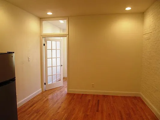 Rented by Town Residential | media 38