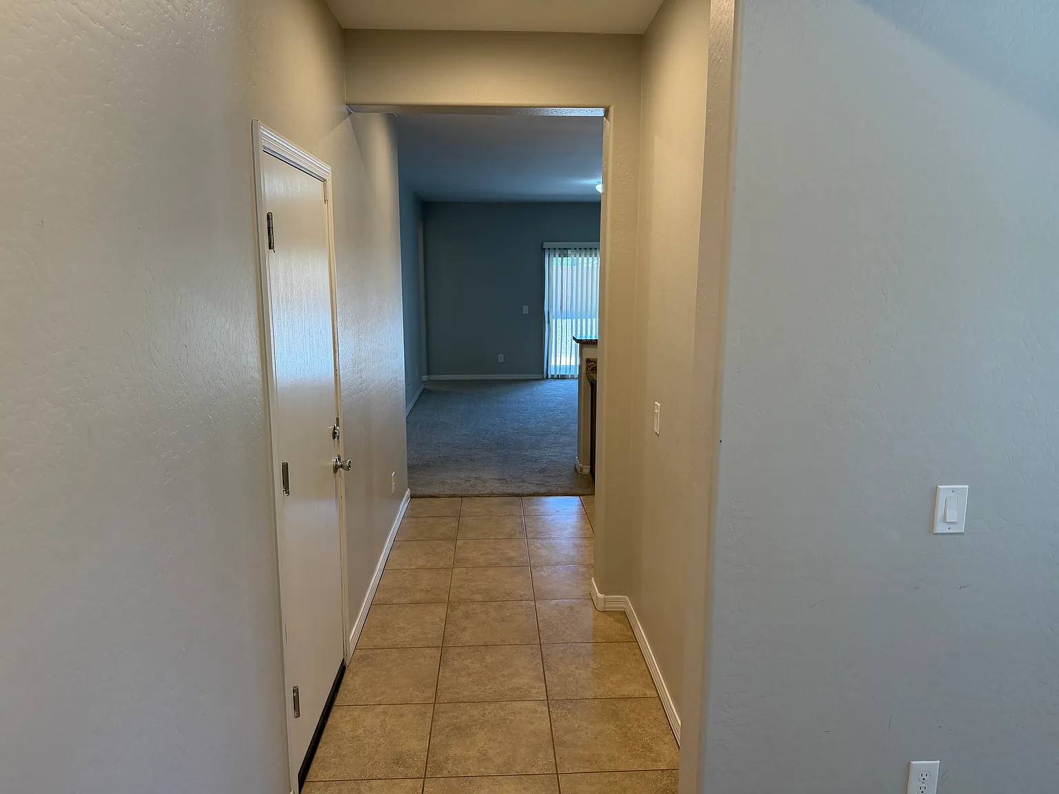 3 bed, 1560 sqft, $1,650 — Photo 3