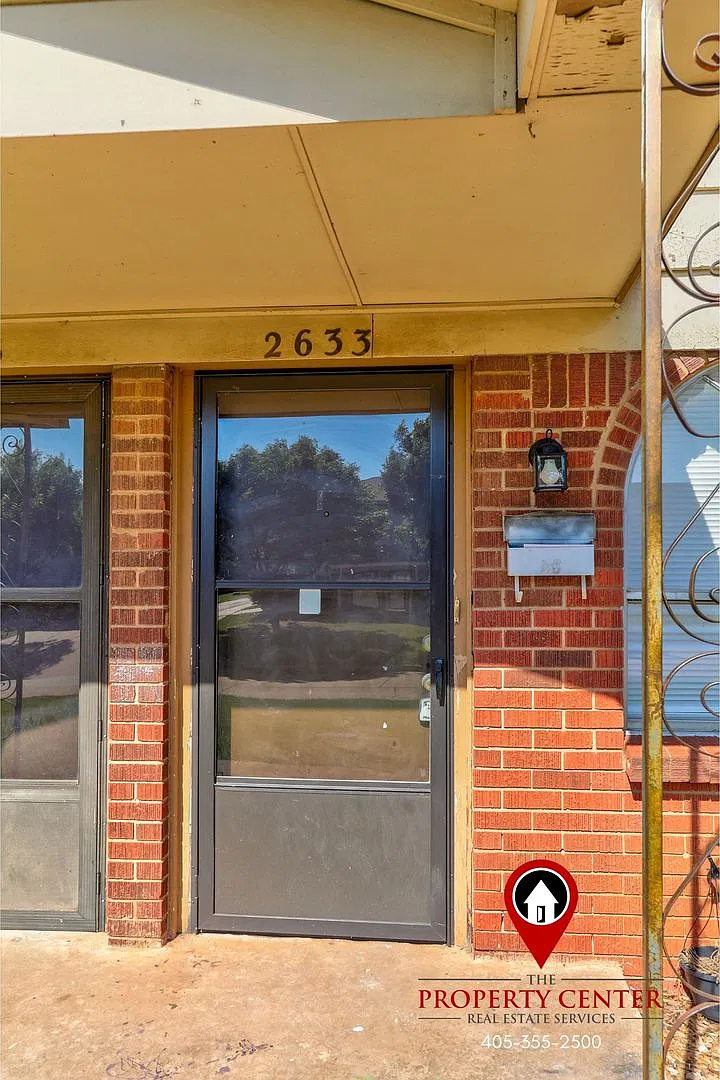 Don't Miss Out! Move-In Ready 2-Bedroom Duplex in Central Edmond — Photo 4