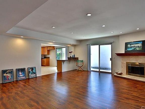 3rd image of 5782 Gloucester Cir