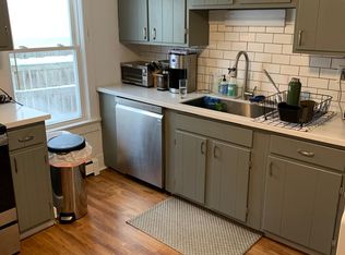 425 Manhattan Dr #1, Burlington, VT 05401