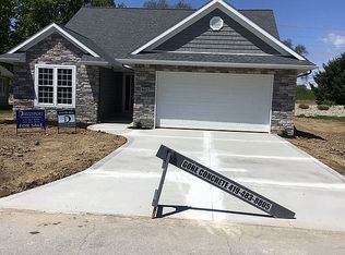 882 N Falling Waters Blvd, Port Clinton, OH 43452