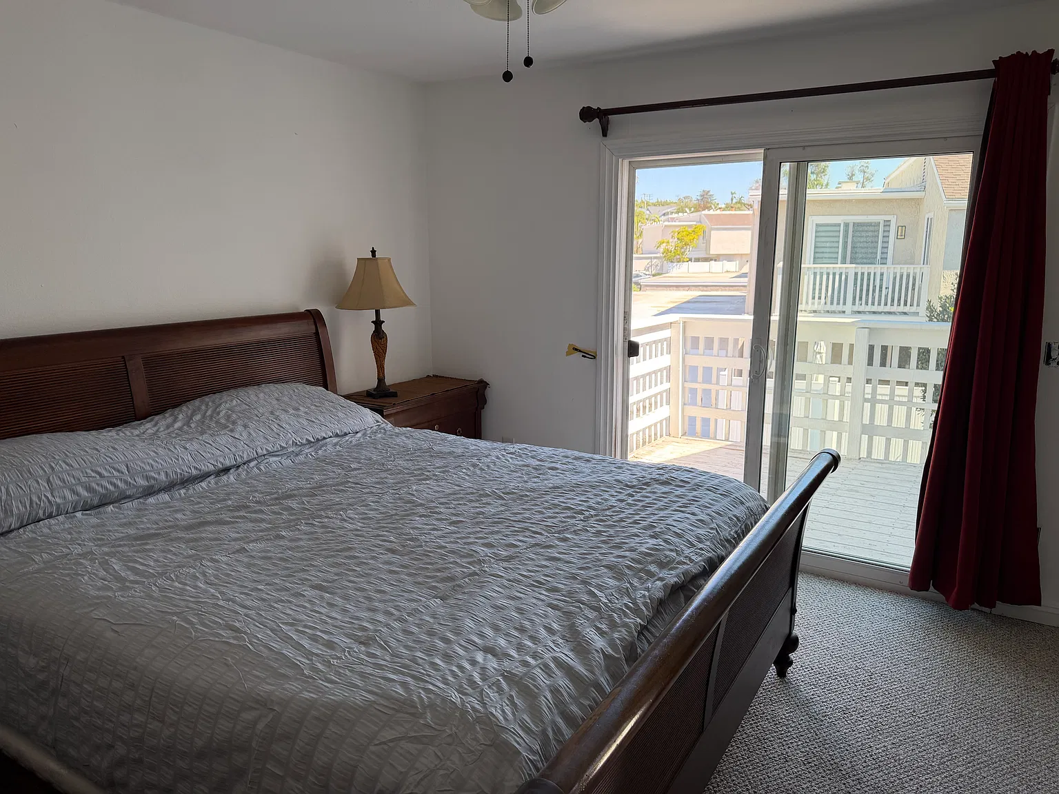 3 bed, 2.5 bath, 1258 sqft, $3,900 — Photo 4