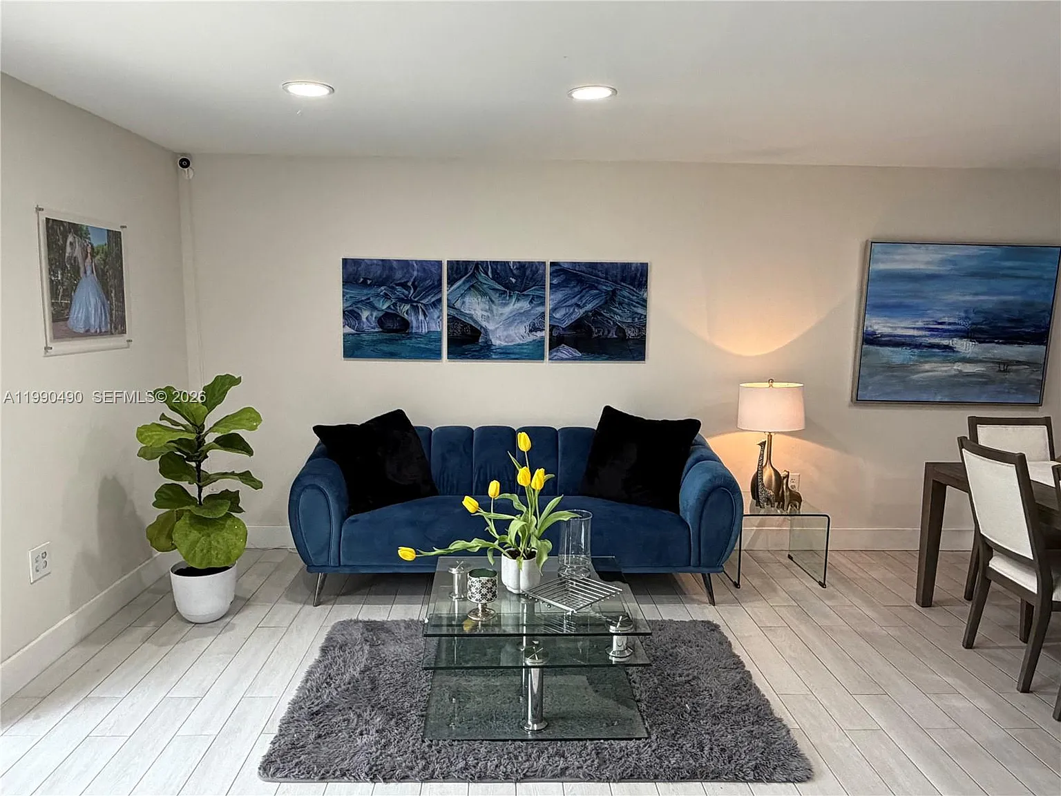 Continental Homes Townhou — Photo 4