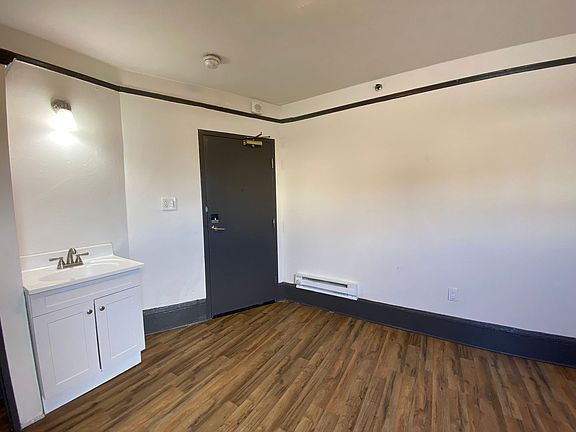 3rd image of 1010 Bush St #302