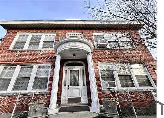 3 bed, $3,600 — Photo 1