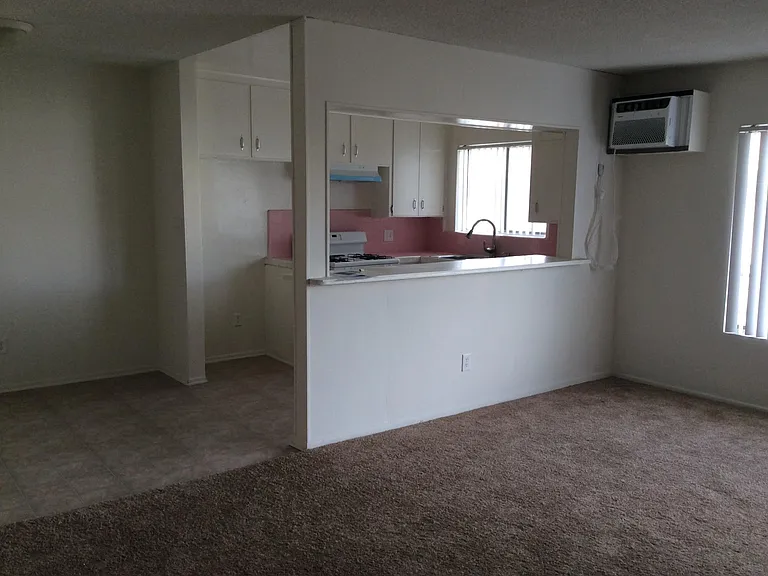 5722 Virginia Ave #7 — Photo 7
