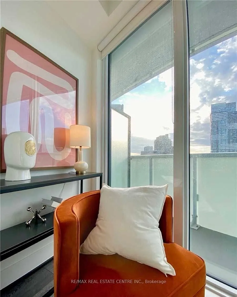 1 bed, $2,400 — Photo 4