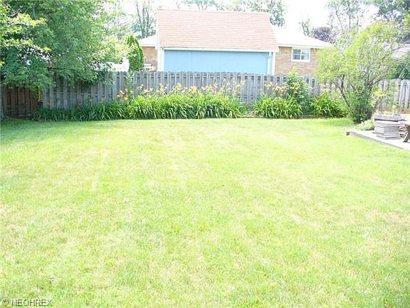 4th image of 34562 Iris Ln
