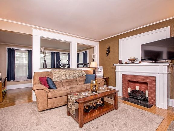 5th image of 234 Villa Ave