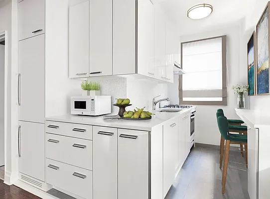 Rented by Central Park South Associates | media 12