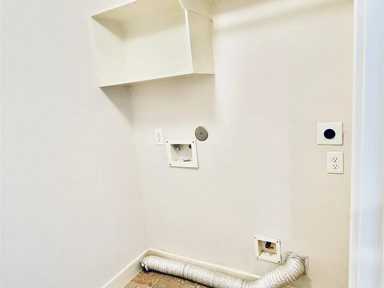 4020 Childress St #C — Photo 13