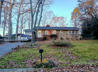 108 Lakeshore Dr, Easley, SC 29642