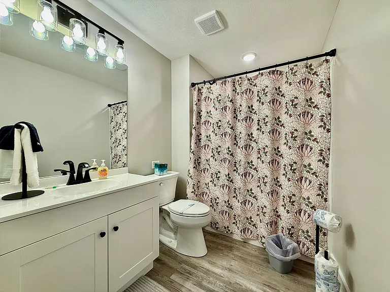 7853 2nd St — Photo 36
