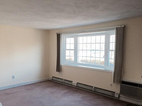 2nd image of 66 Queensboro Ct