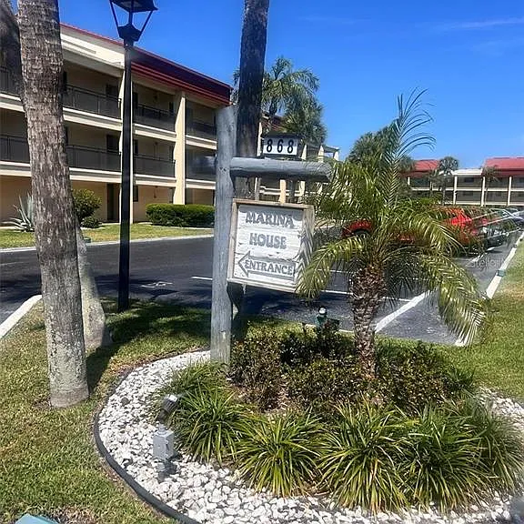 868 Bayway Blvd #304 — Photo 1