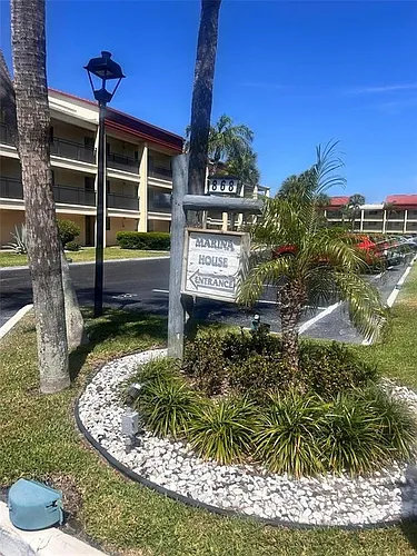 868 Bayway Blvd #304 Photo 1