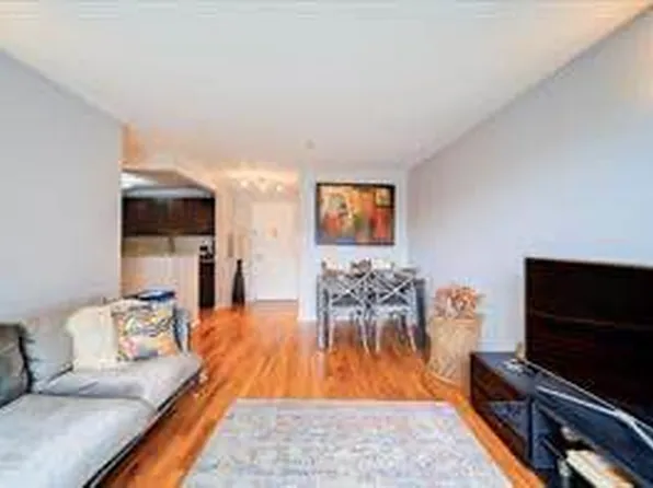 150 Feather Bed Lane image 5 of 24