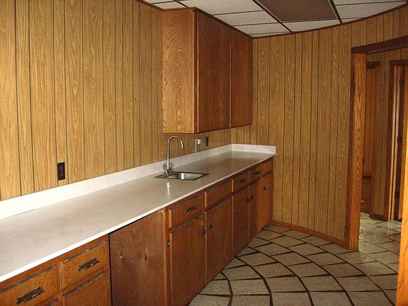 3rd image of 5401 N Cage Blvd