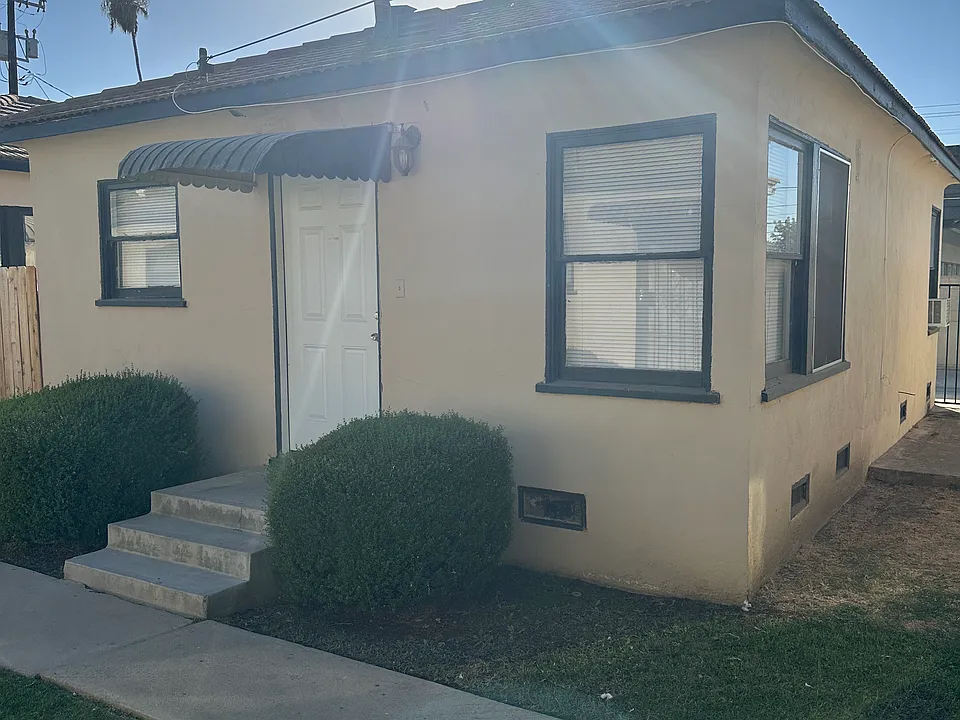 2327 Chester Ln #A