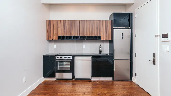 Rented by Nooklyn NYC LLC | media 19