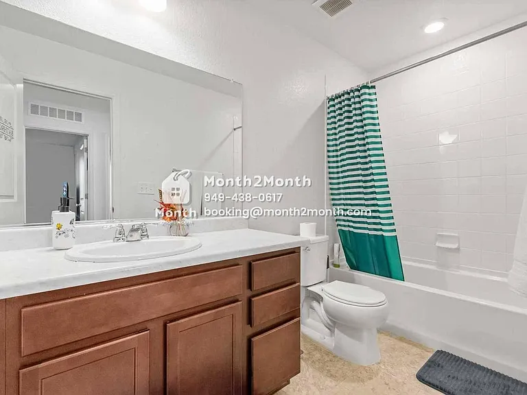 5947 N Orleans St — Photo 22