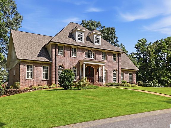 2nd image of 3525 Countrywood Ln