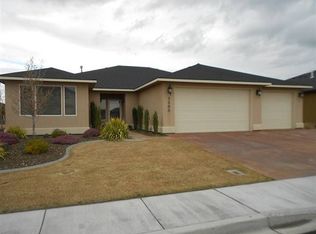 3068 Riverbend Dr, Richland, WA