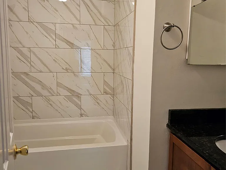 18629 Vineyard Point Ln — Photo 21
