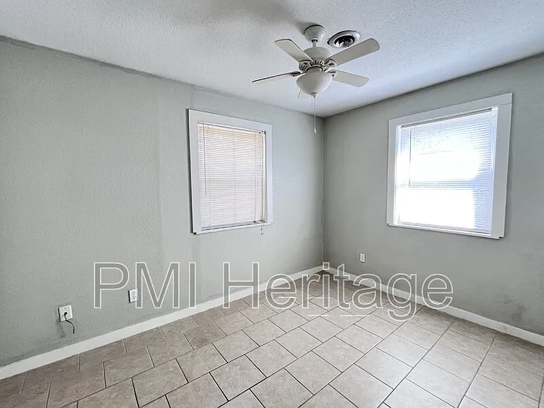 15 W Martin Luther King Jr Blvd #3 — Photo 10