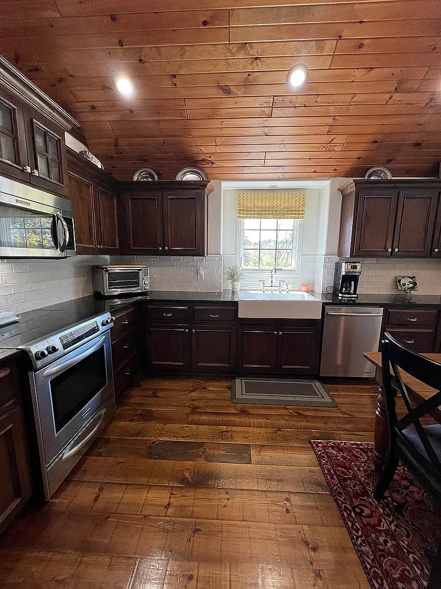2 bed, 1200 sqft, $1,900 — Photo 4