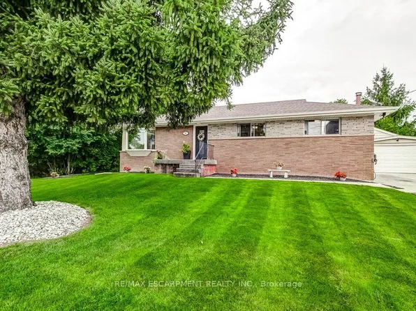 56 Barton St W, Hamilton, ON L8L 1A4