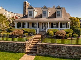 59 Golden Spruce Dr, Calverton, NY 11933