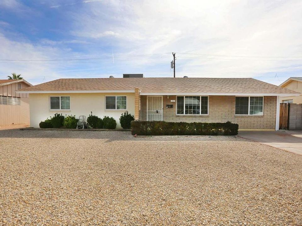 2nd image of 1027 E Marigold Ln